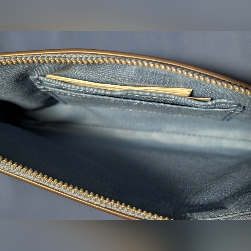 Coach Large Corner Zip Wristlet Khaki/Stone Blue (NWT) - Picture 6 of 8